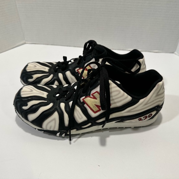 Men’s New Balance RX230 Tennis shoes 9D. In excellent condition. - Picture 3 of 5